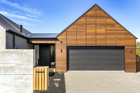 Photo of property in 160 Gardiners Road, Harewood, Christchurch, 8051