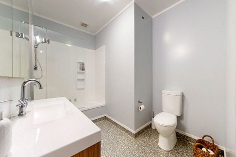 Photo of property in 15 Mangotahi Road, Thames, 3577