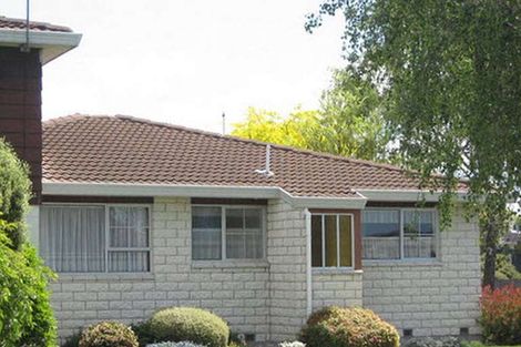 Photo of property in 1/5 Salford Avenue, Redwood, Christchurch, 8051