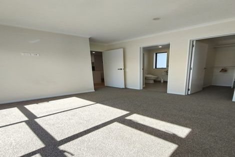Photo of property in 8a Turpin Road, Riverhead, 0820