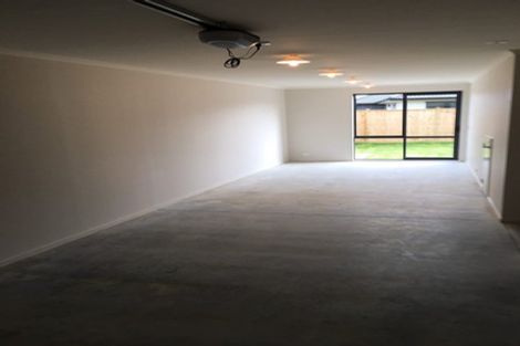 Photo of property in 21 Costa Viva Crescent, Karaka, Papakura, 2113