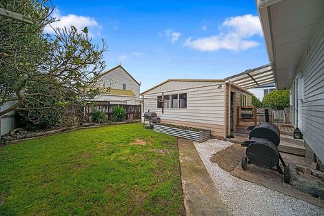 Photo of property in 1/56 Youngs Road, Papakura, 2110