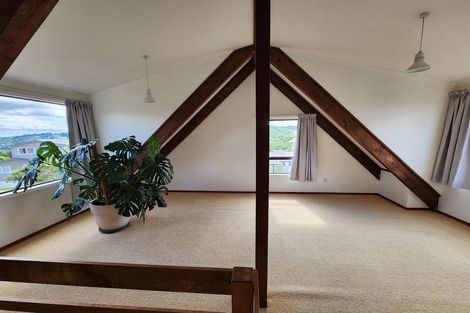 Photo of property in 1 Lindis Close, Kelson, Lower Hutt, 5010