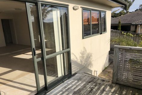 Photo of property in 13 Marbella Crescent, Oteha, Auckland, 0632