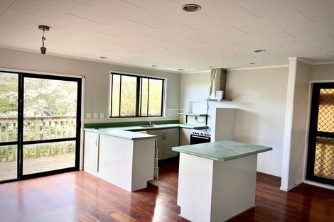 Photo of property in 11 Fordham Street, Beach Haven, Auckland, 0626