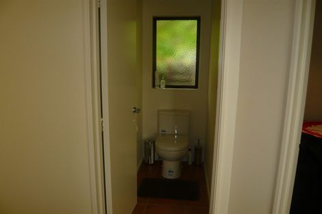 Photo of property in 2/79 Tahunanui Drive, Tahunanui, Nelson, 7011