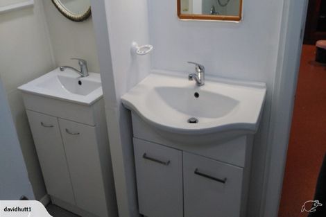 Photo of property in 61 Rolleston Street, Mount Cook, Wellington, 6021