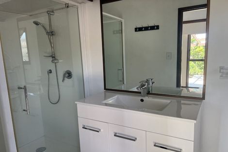 Photo of property in 96 Becroft Drive, Forrest Hill, Auckland, 0620