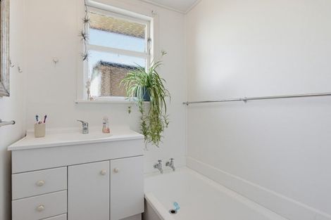 Photo of property in 3 Armagh Street, Levin, 5510
