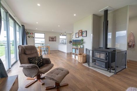 Photo of property in 35 Pounamu Drive, Te Anau, 9600