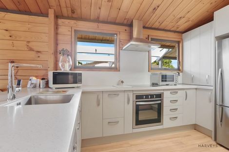 Photo of property in 2/30 Kiwi Esplanade, Mangere Bridge, Auckland, 2022