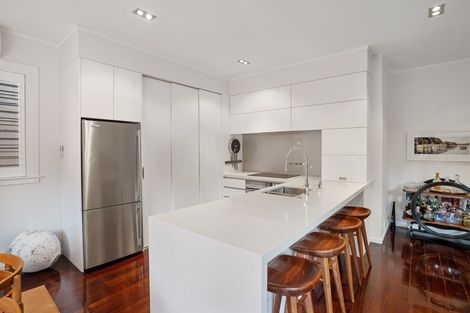 Photo of property in 17 West End Road, Herne Bay, Auckland, 1022