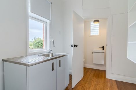 Photo of property in 182 Pine Hill Road, Dalmore, Dunedin, 9010