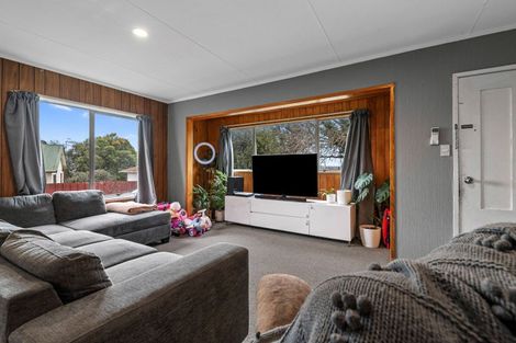 Photo of property in 24a Pohutukawa Drive, Owhata, Rotorua, 3010