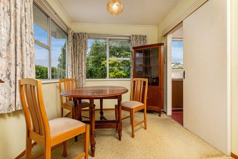 Photo of property in 6 Uppingham Crescent, Hillcrest, Auckland, 0627