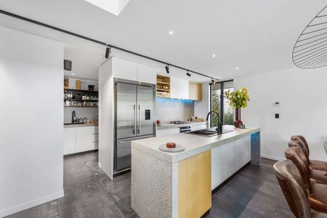 Photo of property in 61 Evelyn Road, Cockle Bay, Auckland, 2014