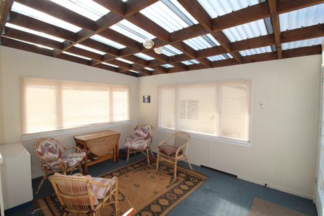 Photo of property in 19 Helena Street, Lumsden, 9730