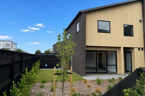 Photo of property in 82 Glidepath Road, Hobsonville, Auckland, 0616