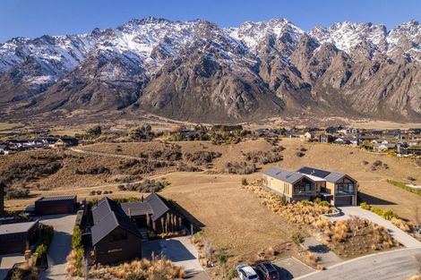 Photo of property in 24 Falconer Rise, Jacks Point, Queenstown, 9371