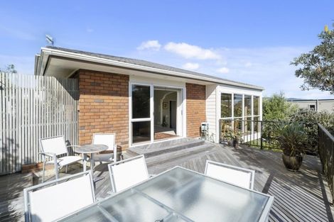 Photo of property in 2 Frimley Terrace, Waikanae Beach, Waikanae, 5036