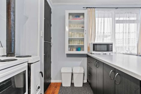 Photo of property in 48 College Road, Edgecumbe, 3120