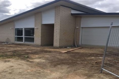 Photo of property in 16 Ridgedale Crescent, Flagstaff, Hamilton, 3210