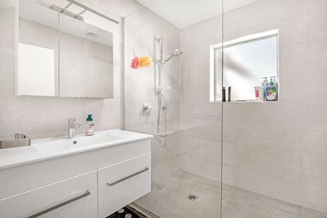 Photo of property in 5 Carlyle Street, Leamington, Cambridge, 3432