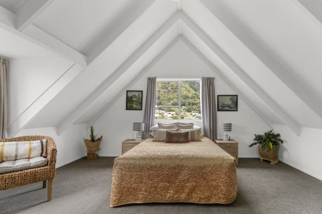 Photo of property in 45 Dorset Street, Picton, 7220