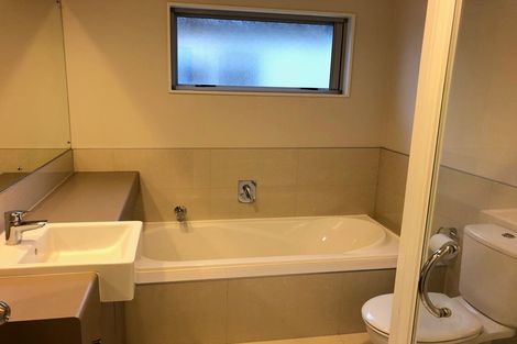 Photo of property in 96 Flat Bush School Road, Flat Bush, Auckland, 2019