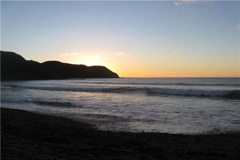 Photo of property in 5 Estuary Street, Makara Beach, 6972