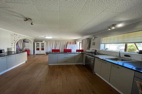 Photo of property in 80a Millbrook Road, Henderson, Auckland, 0612