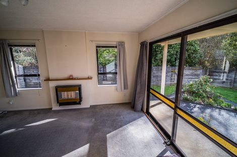 Photo of property in 3 Tawa Street, Tawa, Wellington, 5028