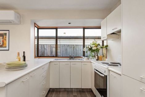 Photo of property in 1/18 Winters Road, Redwood, Christchurch, 8051