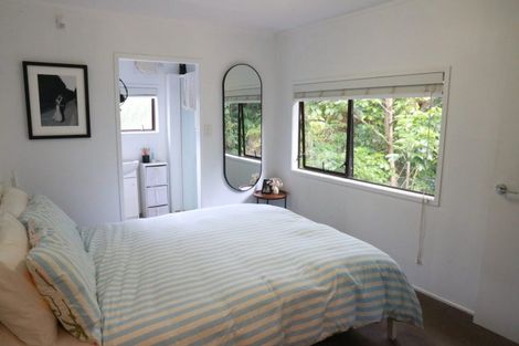 Photo of property in 2/17 Telephone Road, Birkenhead, Auckland, 0626