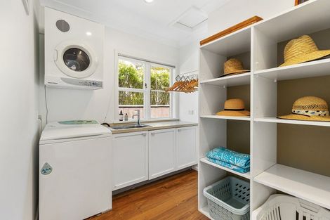 Photo of property in 57 Inglis Street, Seatoun, Wellington, 6022