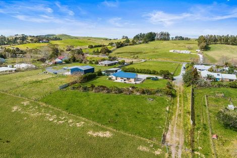 Photo of property in 92 Maungakaramea Road, Puwera, Whangarei, 0178