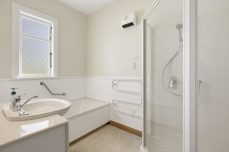 Photo of property in 19 Agra Crescent, Khandallah, Wellington, 6035