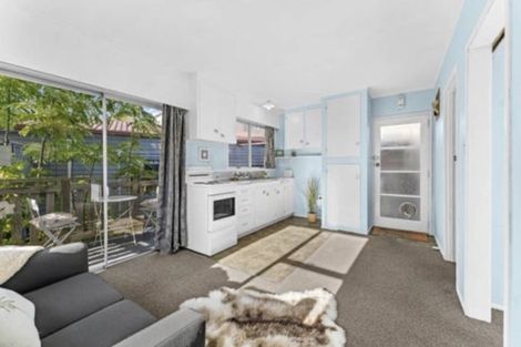 Photo of property in 38 Espalier Drive, Henderson, Auckland, 0612