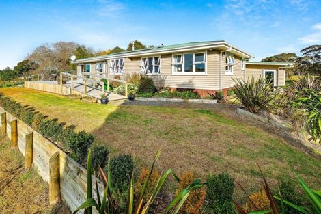 Photo of property in 120 Fordyce Road, Parakai, Helensville, 0874