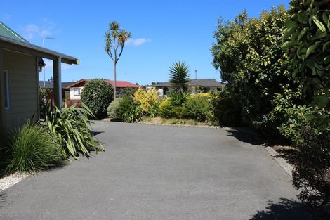 Photo of property in 37 Thomas Place, Foxton Beach, Foxton, 4815