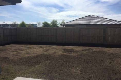 Photo of property in 24 Furlong Road, Papamoa, 3118