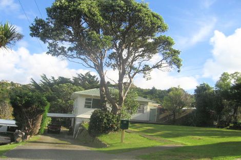 Photo of property in 52 Pokohiwi Road, Normandale, Lower Hutt, 5010