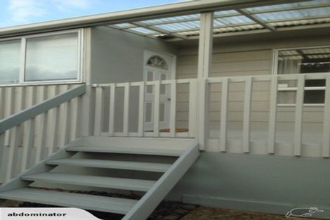Photo of property in 2/17 Capilano Place, Glenfield, Auckland, 0629