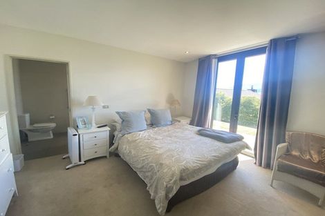 Photo of property in 16 Ellesmere Avenue, Jacks Point, Queenstown, 9371