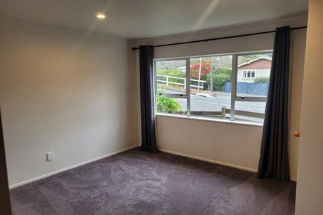 Photo of property in 33 Carrington Street, New Plymouth, 4310