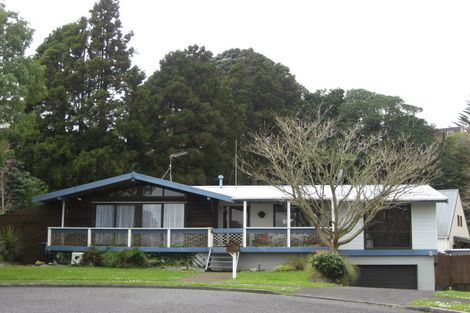 Photo of property in 10 Cedar Place, Westown, New Plymouth, 4310
