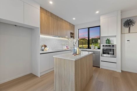 Photo of property in 17 Aituaa Road, Pukekohe, 2120