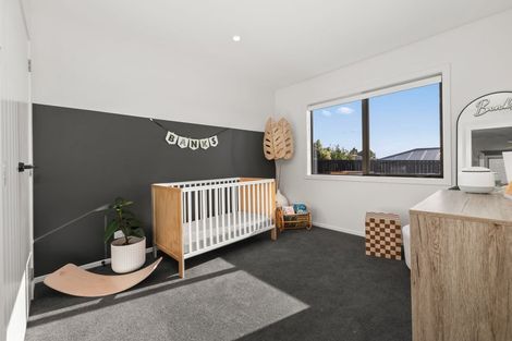 Photo of property in 35 Matenga Street, Waikanae, 5036