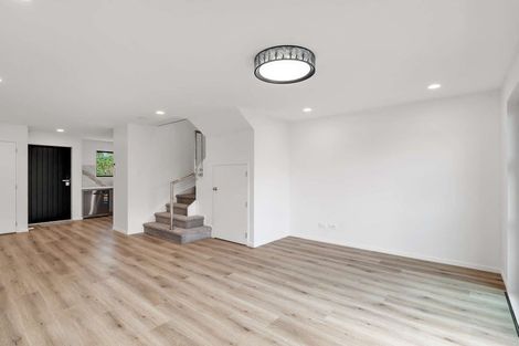 Photo of property in 3/25 Parkinson Avenue, Wesley, Auckland, 1041