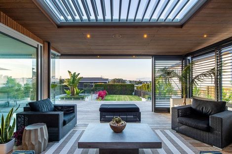 Photo of property in 42 Braemar Road, Rothesay Bay, Auckland, 0630